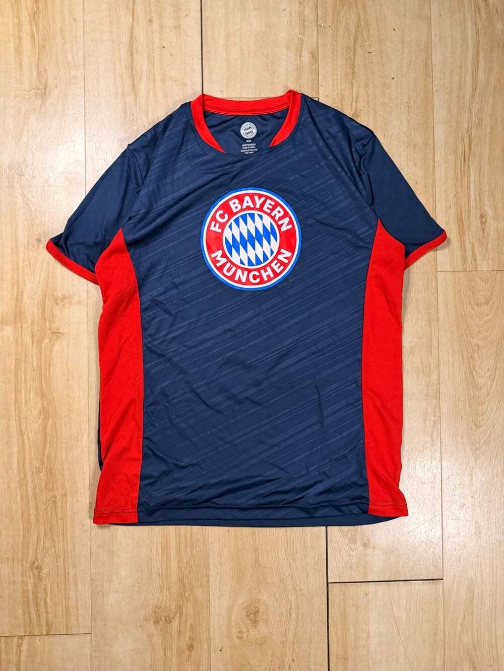 FC Bayern Munchen Soccer Jersey Size M Blue Red